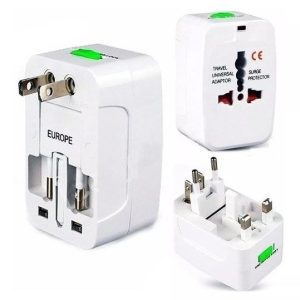 ADAPTADOR DE ENCHUFES UNIVERSAL PARA VIAJERO