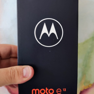 Motorola E13 8/128 gb